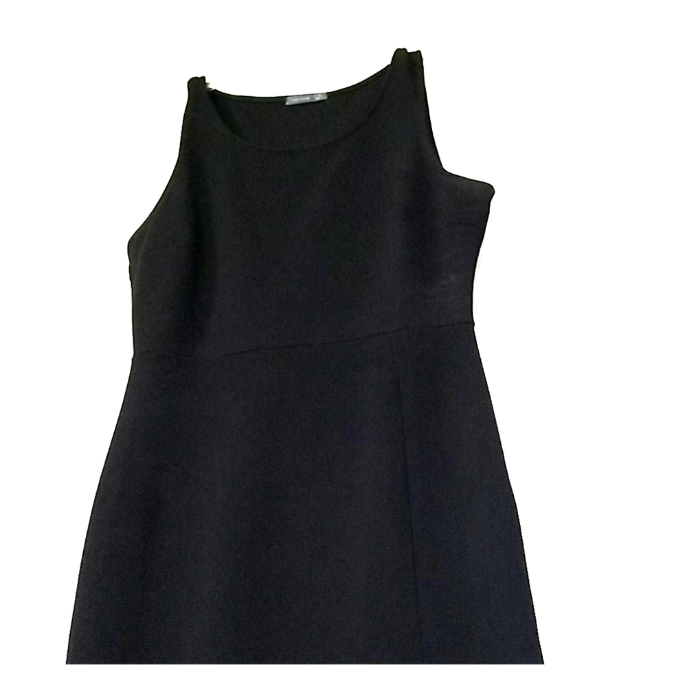 Sleeveless dress